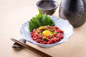 馬肉ユッケ