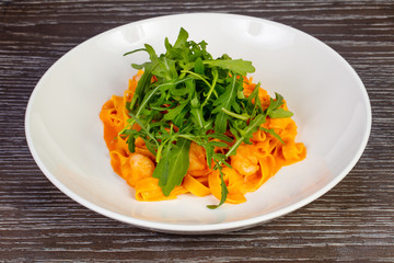 Delicious fettuccine with shrimps