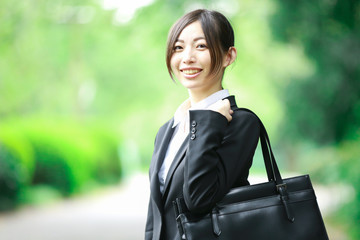 女性社員イメージ