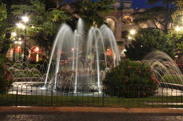 Fountain on Piazza Bra Veron in the night