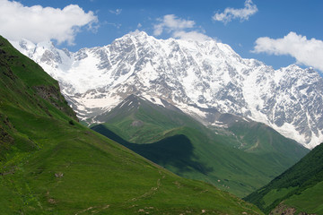 Fototapeta na wymiar Exciting view of Mount Shkhara in Svaneti, Georgia