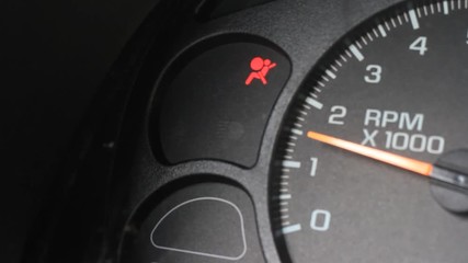 Flashing airbag light indicating an accident in which the airbags are deployed.