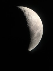 Lune dans un télescope  © Malle
