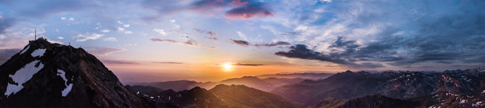 Panoramique 180&deg; au Pic du Midi (Pyr&eacute;n&eacute;es)