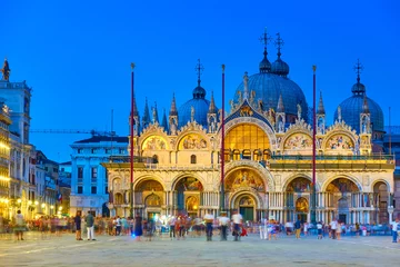 Papier Peint photo Venise Cathedral Basilica of Saint Mark in Venice