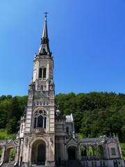 Fototapeta na wymiar Tour de la basilique du Bois-Chenu à Domrémy la Pucelle. Vosges. France