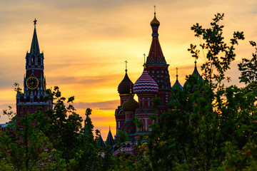Fototapeta premium Moscow sunset on the background of the Kremlin