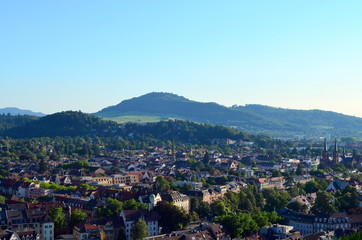 Fototapeta premium Freiburg in der Dämmerung