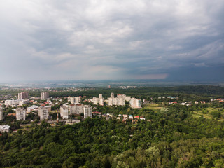Fototapeta premium overcast weather. rain is coming above city