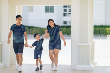 Fototapeta premium Family enjoying time on vacation