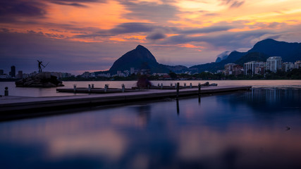 Fototapeta na wymiar Pier at the city lake of Rio de Janeiro at sunset
