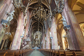 Bogate Wnętrze Katedry w Świdnicy - obrazy, fototapety, plakaty