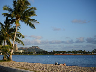 Fototapeta na wymiar Ala Moana beach park with Diamond Head crater Waikiki view, Honolulu Hawaii Oahu island