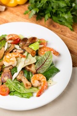 Seafood noodles with vegetables