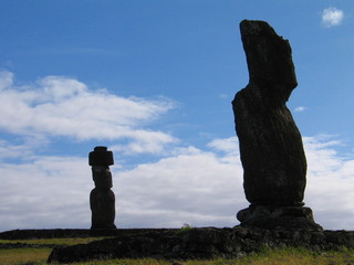 Isla de Pascua. Moais de Rapa Nui ( Chile)