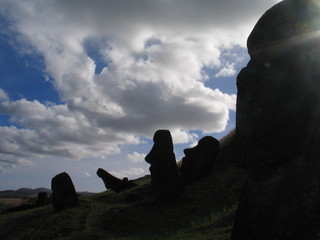 Isla de Pascua. Esculturas Moais de Rapa Nui en Chile