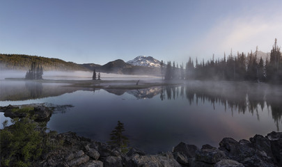 Sparks Lake is a beautiful Lake in Mt Bachelor area in Central Oregon.