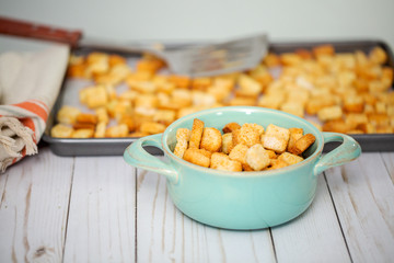 Classic croutons