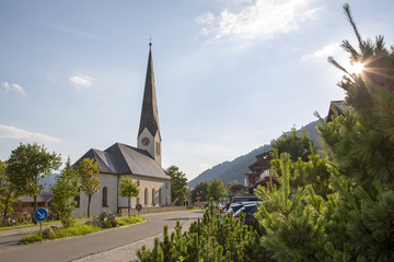 Fototapeta na wymiar Balderschwang - Kirche - St. Anton - Pfarrei