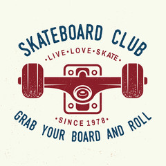 Skateboard club badge. Vector illustration. - obrazy, fototapety, plakaty