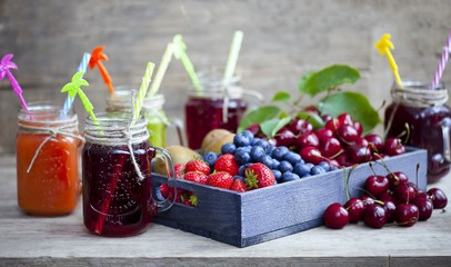 Fresh berry juices, antioxidants, vitamin drinks for health