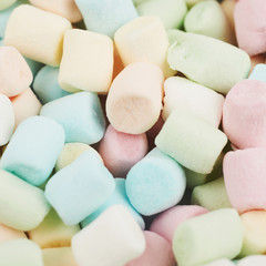 Surface coated with mini marshmallows