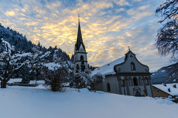 Fototapeta na wymiar View in The Alps mountains 