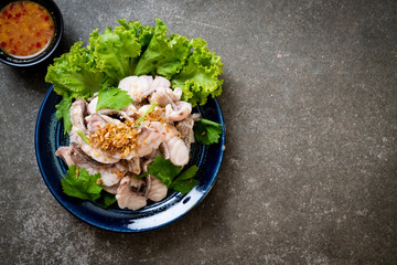 Boiled fish dip with sauce