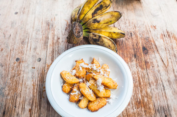 Pisang goreng indonesian banana fritters