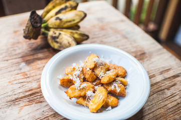 Pisang goreng indonesian banana fritters