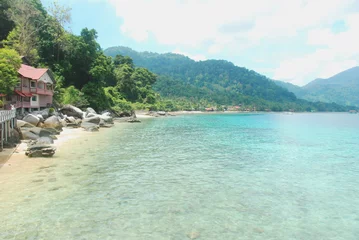 Foto op Canvas Beautiful turquoise and clear sea and sandy beach of Tioman island, Malaysia © Ilona