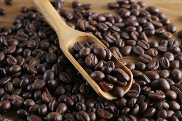 Fototapeta premium background of coffee and spoon wooden background