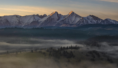 Fototapeta na wymiar Panorama of the Tatra Mountains in the morning