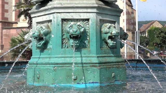 Andreasbrunnen auf dem Deidesheimer Marktplatz ,Rheinland-Pfalz,Deutschland