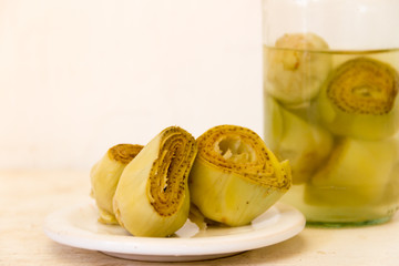 pickled heart of artichoke in vinegar