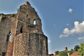 Chalus,château Maulmont.