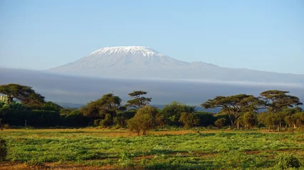 Papier Peint photo Kilimandjaro Kilimandjaro et paysage kenyan