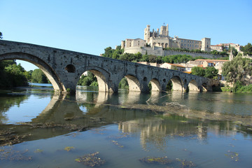 Naklejka premium cathédrale saint-nazaire à béziers en france