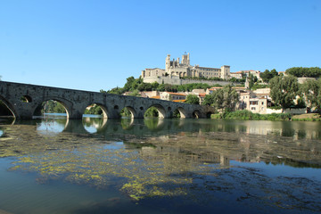 Fototapeta premium cathédrale saint-nazaire à béziers en france