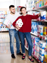 People buying bath tissue