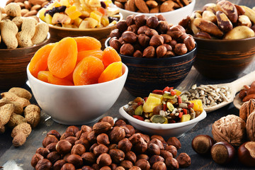 Composition with dried fruits and assorted nuts