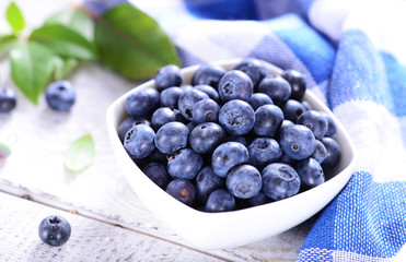 Freshly picked blueberries © Piotr Krzeslak