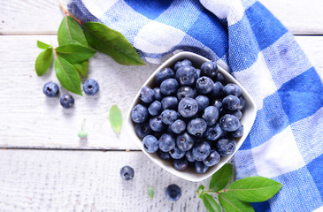 Freshly picked blueberries © Piotr Krzeslak