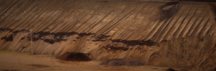 tracks working in Sand