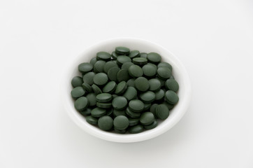 緑色の錠剤