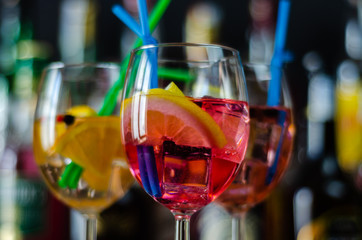fresh and refreshing cocktails based on gin, a distinctive herbal flavor