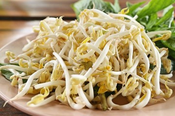 heap organic bean sprouts