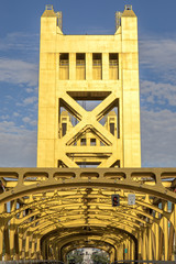 Fototapeta premium The Tower Bridge crossing the Sacramento River, Close-up. Sacramento and Yolo Counties, California, USA.