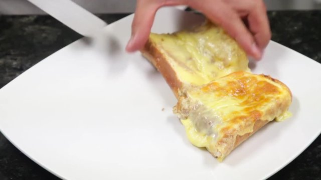 Mexican food - Molletes