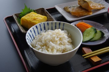 麦ごはんのヘルシー和食　Barley rice Healthy japanese